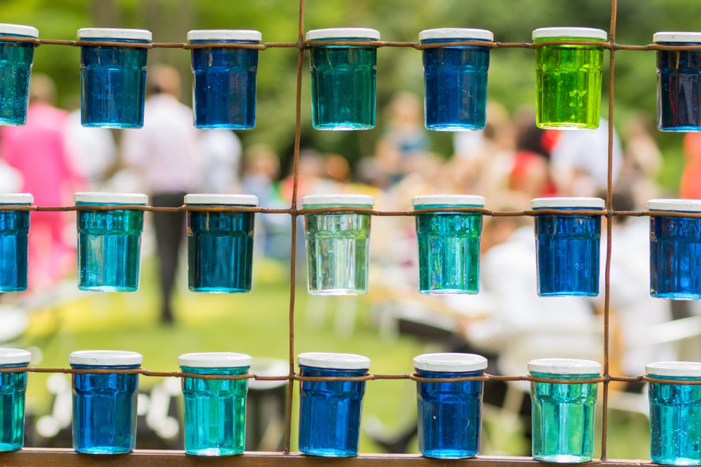Le mariage coloré et bucolique de Caroline en Provence - photos  Morgane Ruiz et Benjamin Genet (10)