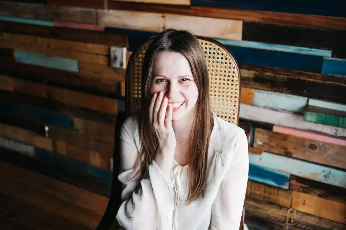 Portrait de Noémie, photographe de mariage et de famille à Lyon