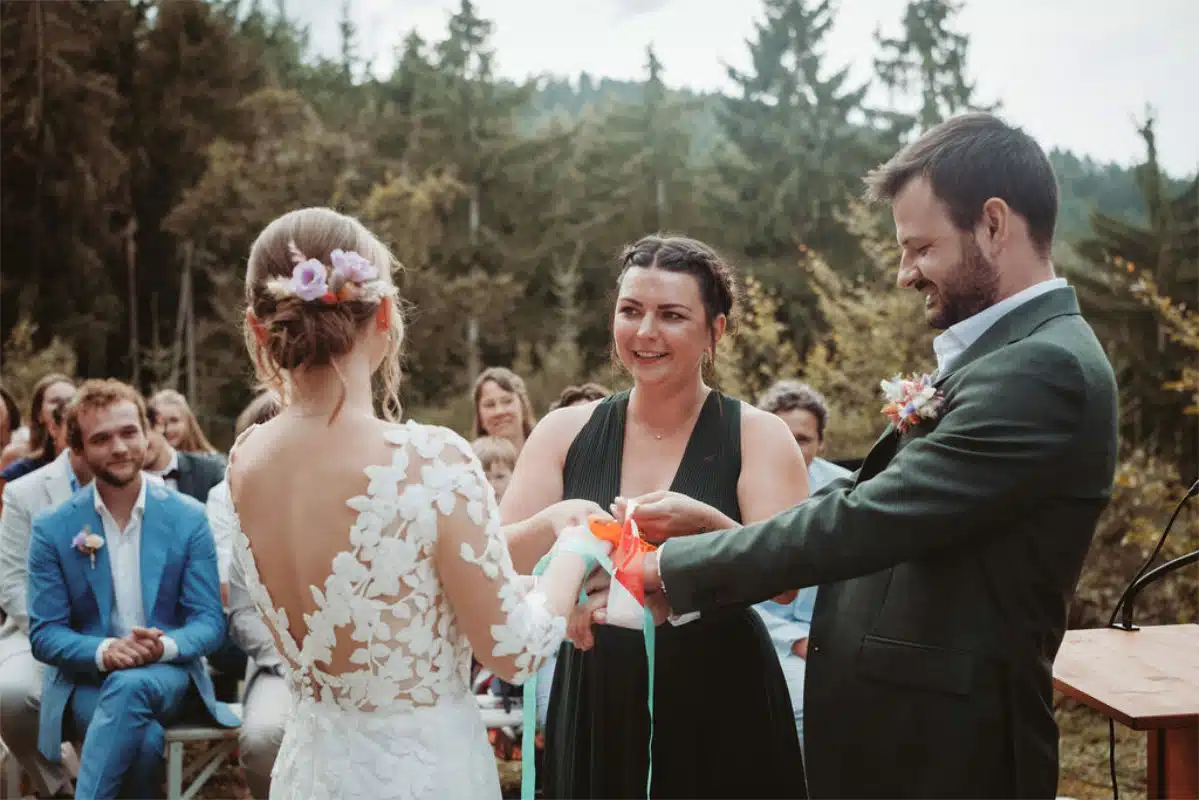 Le mariage de Charlotte et Korentin au manoir de Schaentzel en Alsace