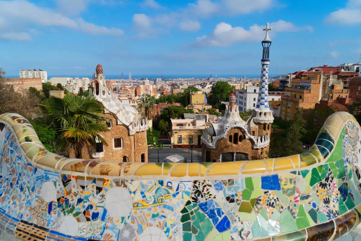 Une jolie vue ensoleillée sur Barcelone